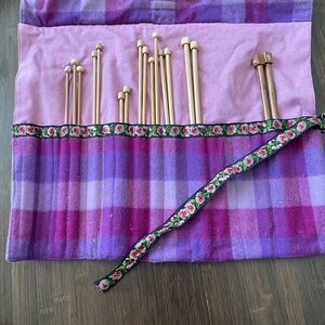 Set of Wooden Knitting Needles with Holder